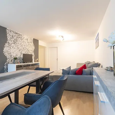 Apartment Center
