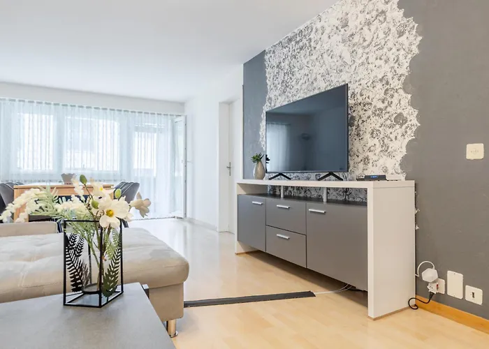 Center * Ιντερλάκεν