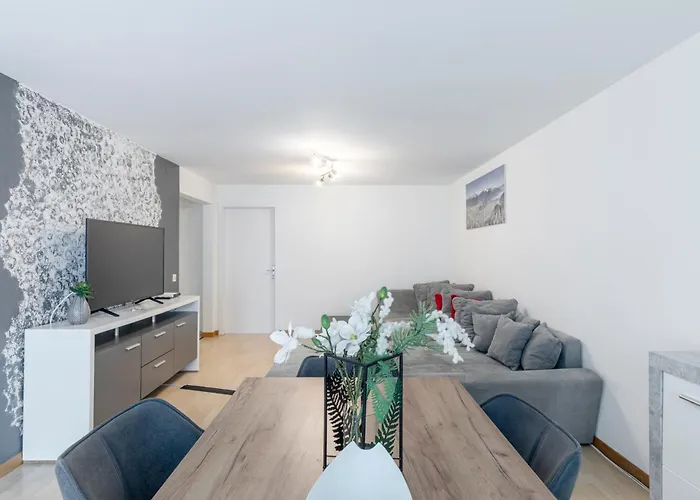 Center * Ιντερλάκεν